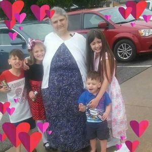 Meet your Posher, Eva